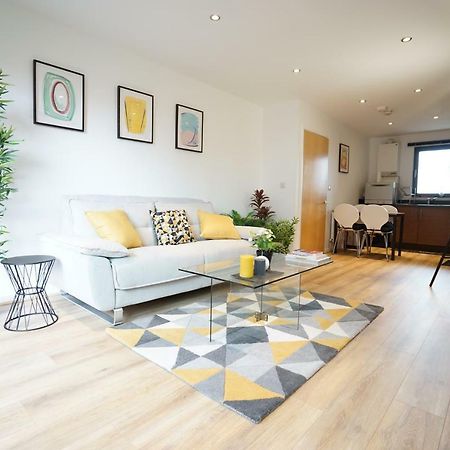 Perfectly Located Stunning Apartment London Exterior photo