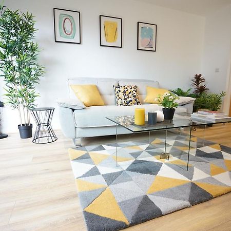 Perfectly Located Stunning Apartment London Exterior photo